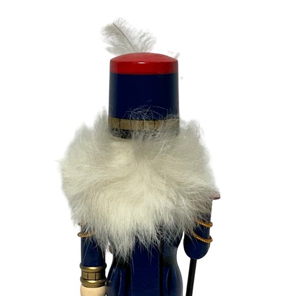 Nutcracker Village Vintage Old World Soldier 1997 9” Holiday Christmas Nostalgic - Picture 6 of 9